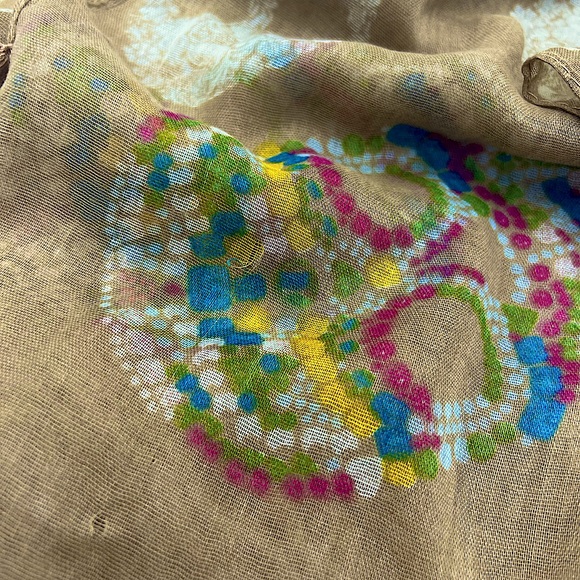 Incredible, Alexander McQueen looking scarf with tassels and multicolor scarf! - Picture 4 of 15